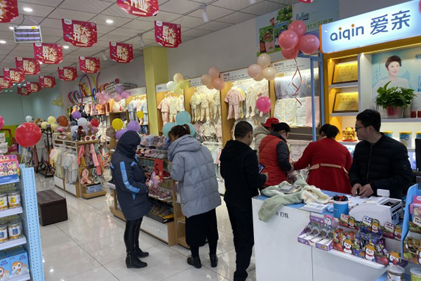 想要加盟嬰兒游泳館的六大地區(qū)建議