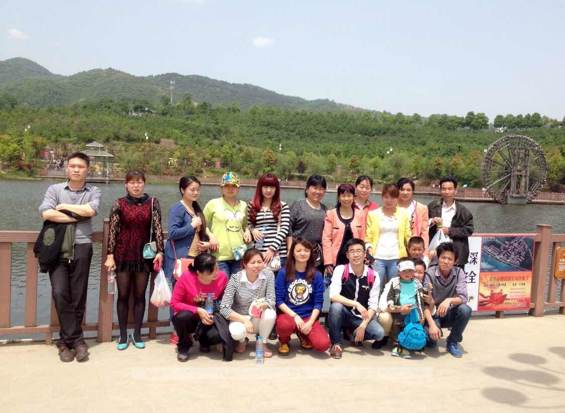   圖1：愛親母嬰80后加盟團(tuán)隊(duì)