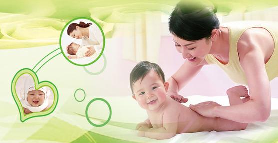 家長(zhǎng)對(duì)孩子的成長(zhǎng)格外關(guān)注，他們迫切希望能夠得到科學(xué)、系統(tǒng)的喂養(yǎng)及教育指導(dǎo)，育嬰師應(yīng)運(yùn)而生。