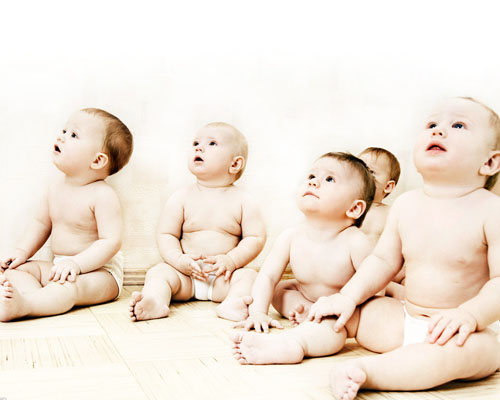 二胎政策后每年新增250萬(wàn)新生兒，到2017年中國(guó)新生兒數(shù)量有望超過(guò)2000萬(wàn)，將迎來(lái)一批嬰兒潮。