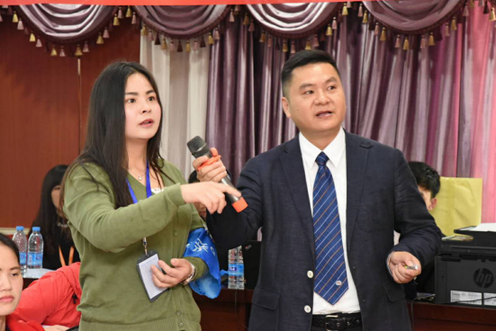 2017愛親母嬰華中一區(qū)“移動(dòng)大講堂活動(dòng)”順利舉辦