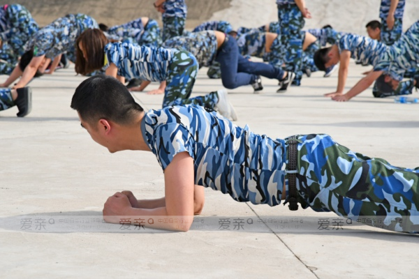 愛親母嬰2017年度營運中心鐵軍特訓營完美收官