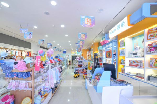 著眼未來 搶占先機(jī)——湖北隨州李女士加盟愛親母嬰