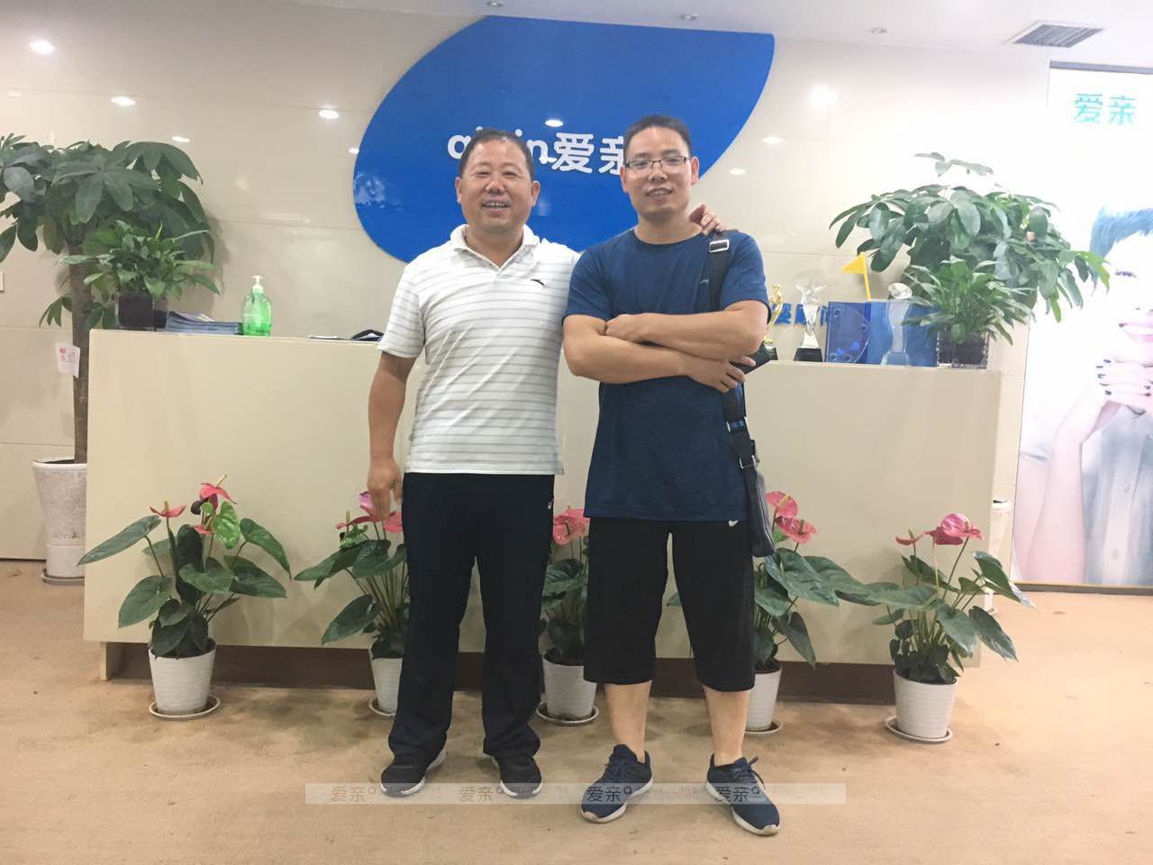 熱烈慶祝山西運城李先生加盟愛親母嬰！預(yù)祝生意興??！