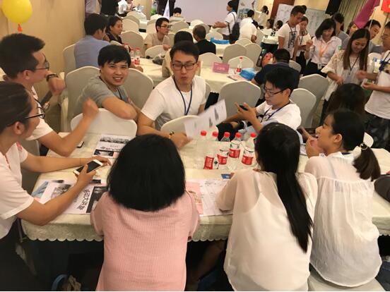 團(tuán)隊(duì)分組進(jìn)行產(chǎn)品知識(shí)賣點(diǎn)PK