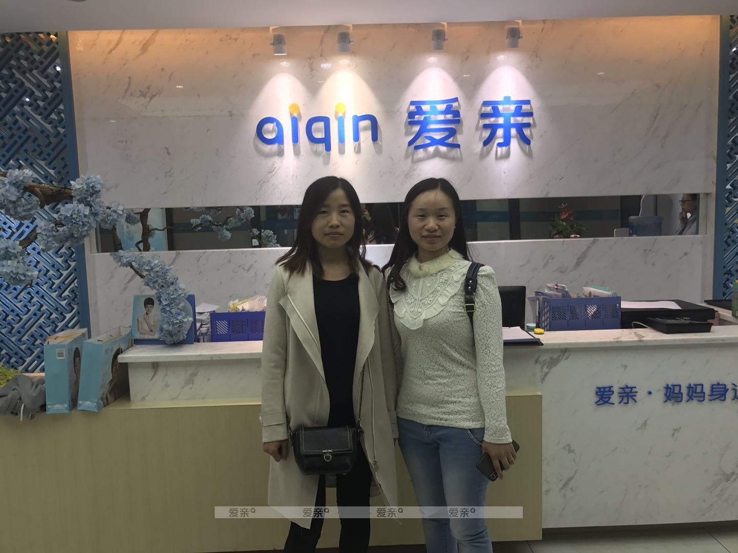 熱烈慶祝重慶張女士加盟愛親母嬰！預(yù)祝生意興??！