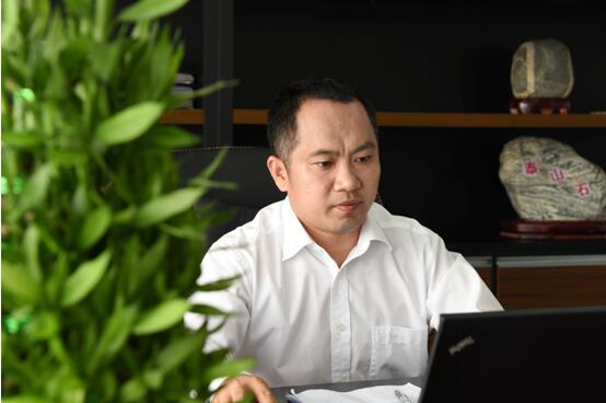 愛親母嬰董事長陳敬紅