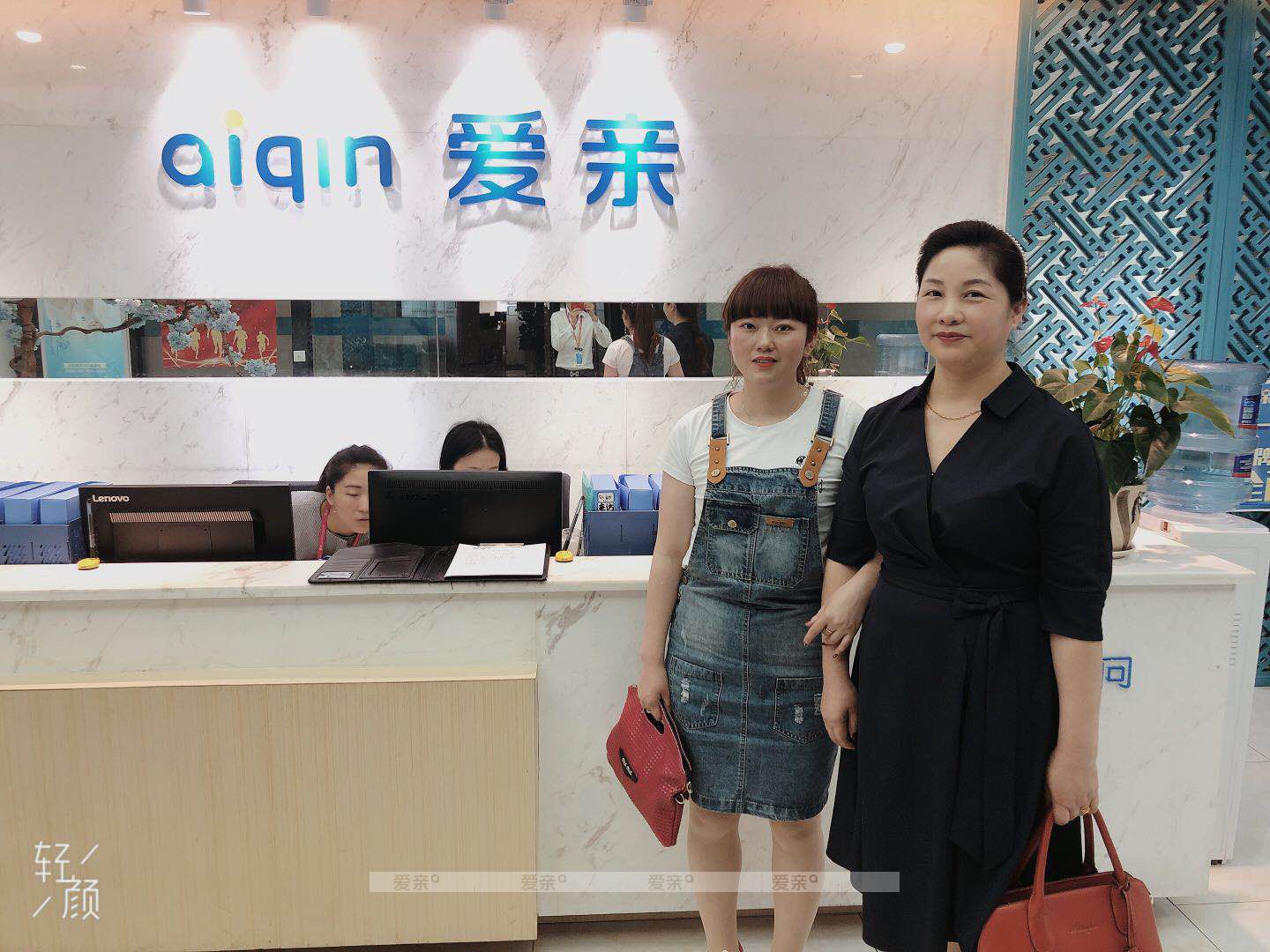 熱烈慶祝重慶于女士加盟愛親母嬰！預(yù)祝生意興??！